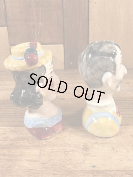 酔っ払いの四つ目のビンテージ塩コショウ入れ