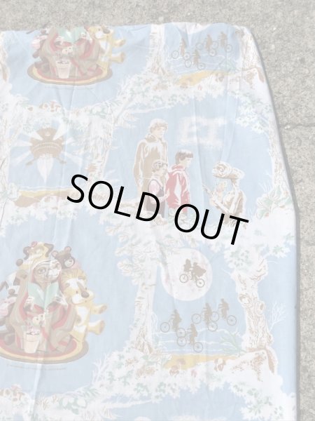 イーティーのツインサイズのビンテージボックスシーツ