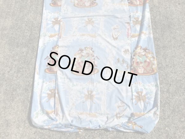 イーティーのツインサイズのビンテージボックスシーツ