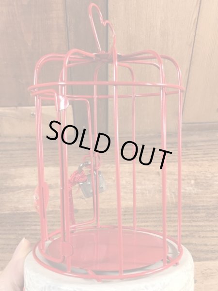 プリズナーオブラブのオルゴールのビンテージ貯金箱フィギュア