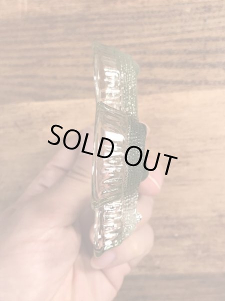 クローバーのガラス製のビンテージ灰皿