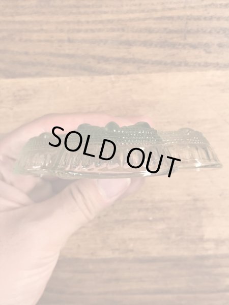 トランプのクローバーの形のヴィンテージアシュトレイ