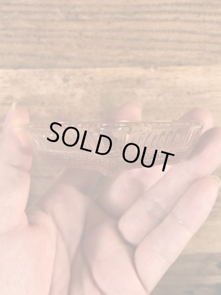 トランプのハートの形のヴィンテージアシュトレイ