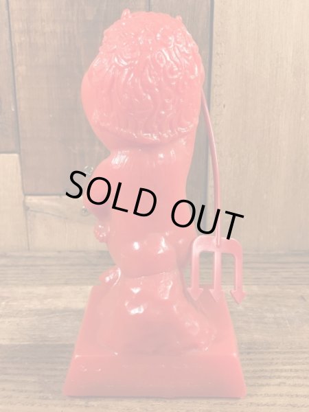 R. & W.Berries社製のレッドデビルのヴィンテージメッセージドール