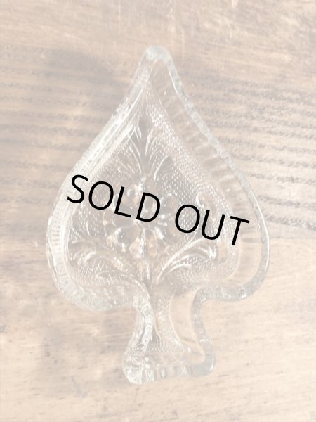 スペードの形のガラス製のビンテージ灰皿