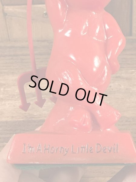 R. & W.Berries社製のレッドデビルのヴィンテージメッセージドール