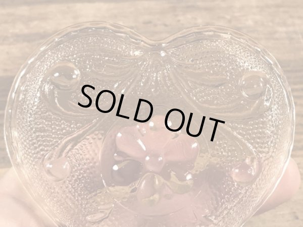 ハートの形のガラス製のビンテージ灰皿