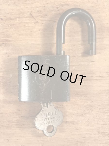 U.S. Setのブラス製のヴィンテージパドロック