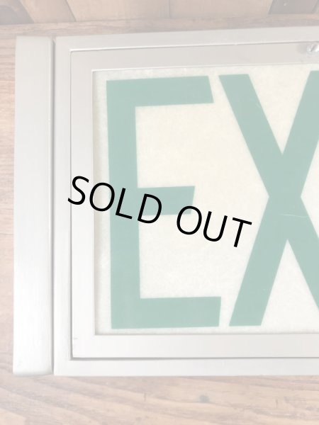 イグジットのファイバーグラスのヴィンテージ電飾看板