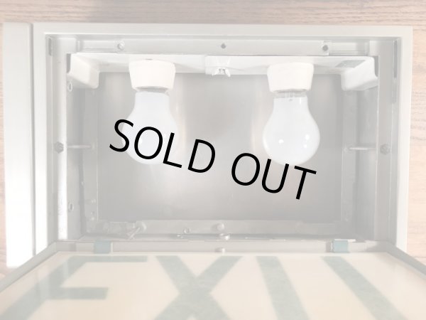 イグジットのファイバーグラスのヴィンテージ電飾看板