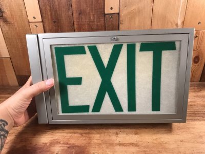 画像3: Fiberglass “Exit” Light Up Sign　イグジット　ビンテージ　ライトアップサイン　看板　60〜70年代