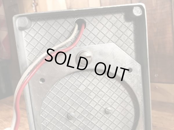 Exitのファイバーグラスのビンテージライトアップサイン