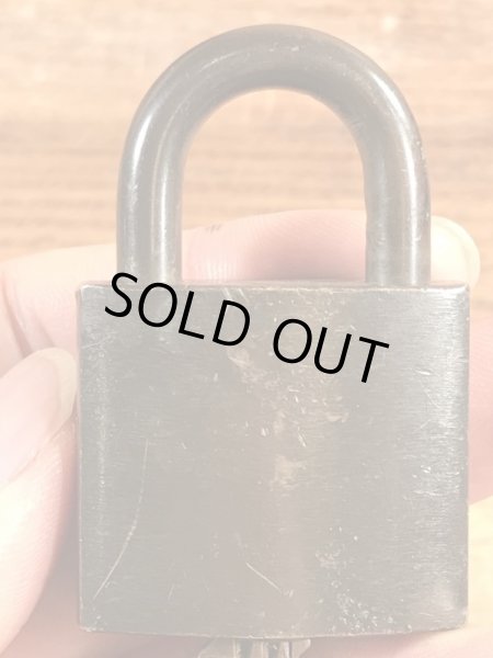 U.S. Setのブラス製のヴィンテージパドロック