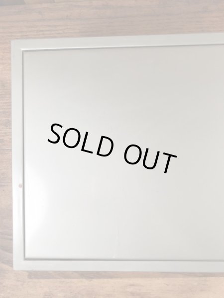 イグジットのファイバーグラスのヴィンテージ電飾看板