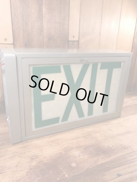 イグジットのファイバーグラスのヴィンテージ電飾看板