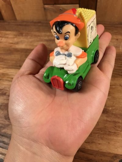 画像1: Matchbox Disney “Pinocchio” Die-Cast Minicar　ピノキオ　ビンテージ　ミニカー　マッチボックス　70年代