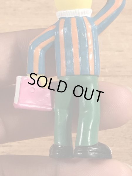 セサミストリートのバートのヴィンテージPVCフィギュア