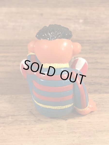 セサミストリートのアーニーのヴィンテージPVCフィギュア