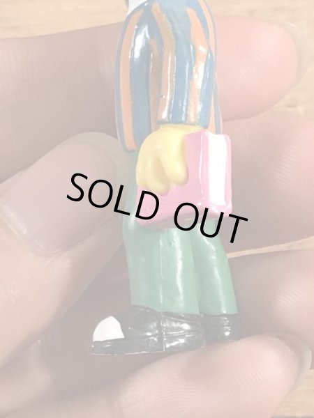 セサミストリートのバートのヴィンテージPVCフィギュア