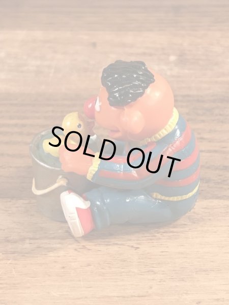 セサミストリートのアーニーのヴィンテージPVCフィギュア