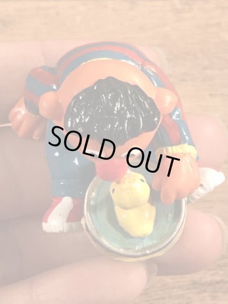 セサミストリートのアーニーのビンテージPVCフィギュア