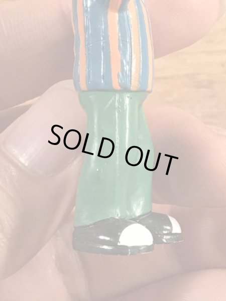 セサミストリートのバートのヴィンテージPVCフィギュア