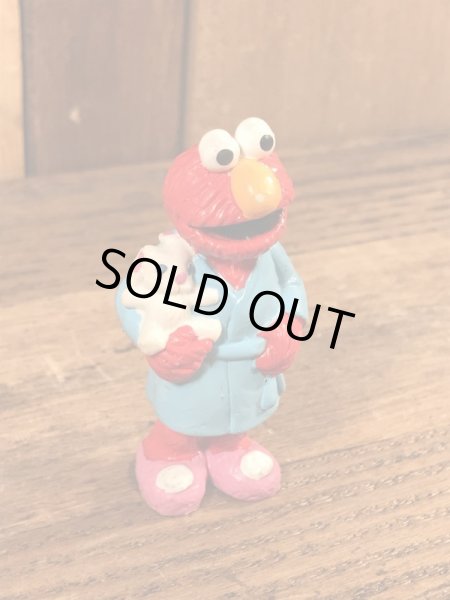 セサミストリートのエルモのビンテージPVC製フィギュア
