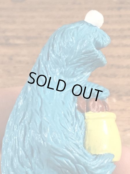 セサミストリートのクッキーモンスターのビンテージPVC製フィギュア