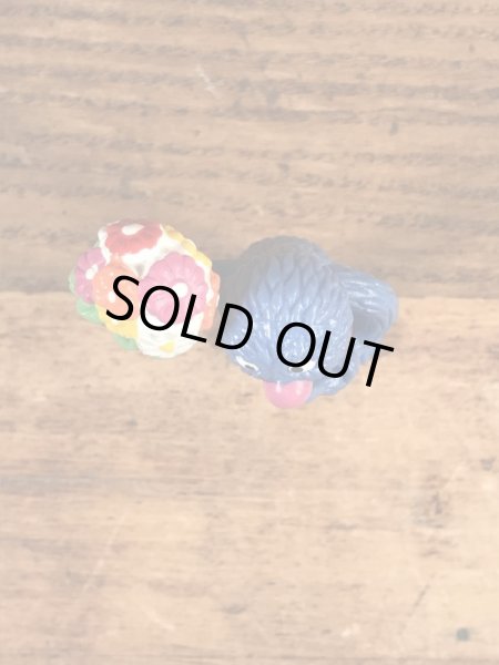 セサミストリートのグローバーのビンテージPVC製フィギュア