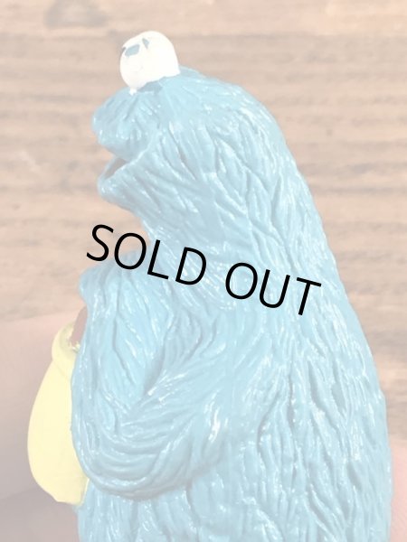 セサミストリートのクッキーモンスターのビンテージPVC製フィギュア