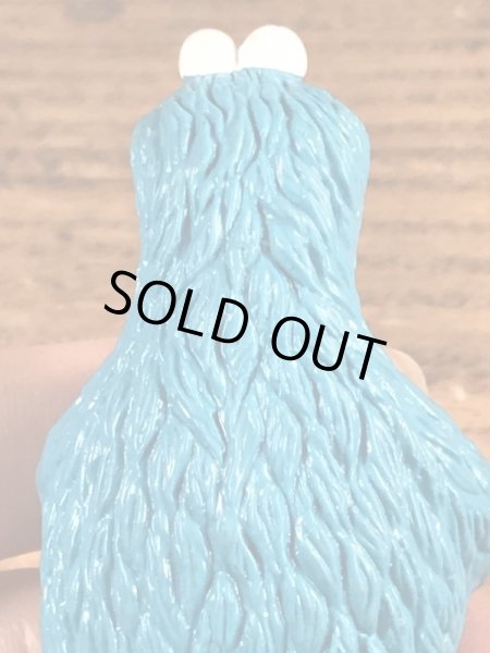 セサミストリートのクッキーモンスターのビンテージPVC製フィギュア