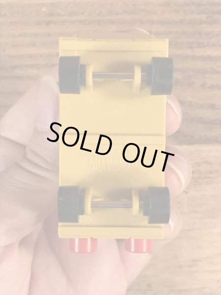 セサミストリートのバートのヴィンテージPVCフィギュア