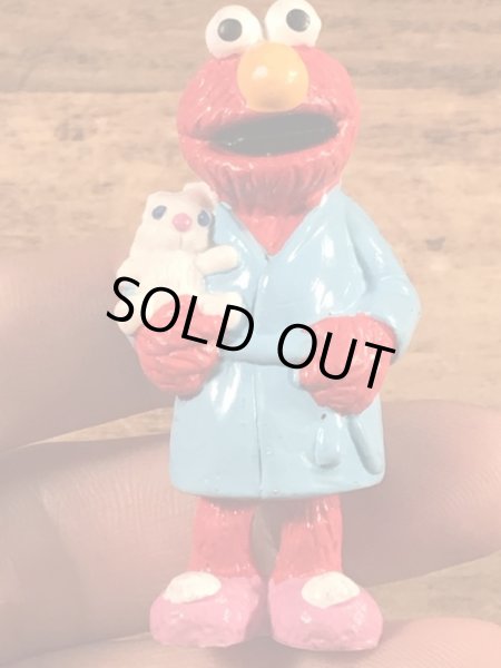 セサミストリートのエルモのビンテージPVC製フィギュア