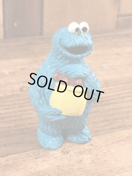 セサミストリートのクッキーモンスターのビンテージPVC製フィギュア