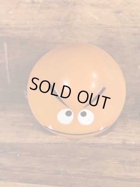 スーパーマリオブラザーズのクリボーのビンテージミールトイ