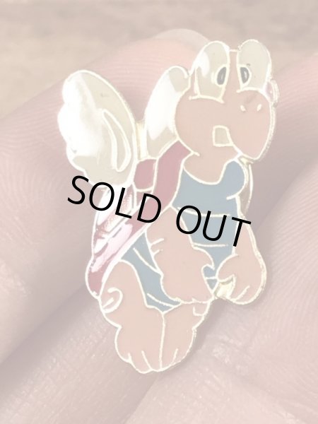 スーパーマリオのパタパタのビンテージピンバッジ