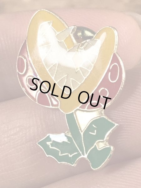 スーパーマリオのパックンフラワーのビンテージピンズ