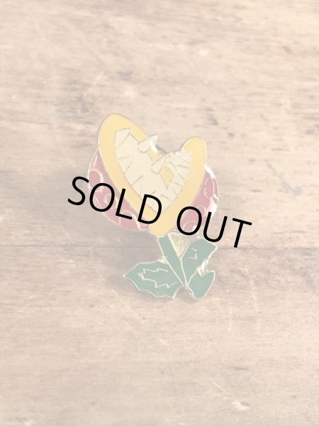 スーパーマリオのパックンフラワーのビンテージピンズ