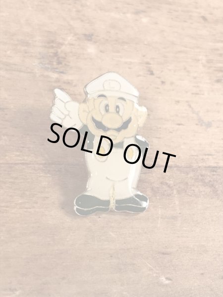 スーパーマリオブラザーズのエナメル加工のビンテージピンバッジ