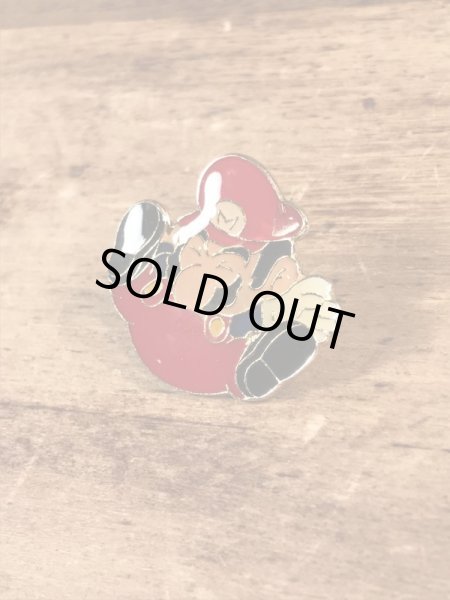 スーパーマリオの尻もちのヴィンテージピンズ