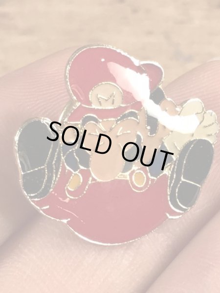 スーパーマリオの尻もちのヴィンテージピンズ