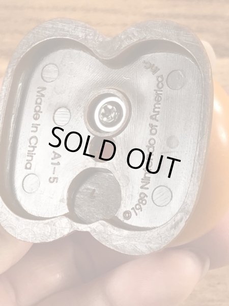 スーパーマリオブラザーズのクリボーのビンテージミールトイ