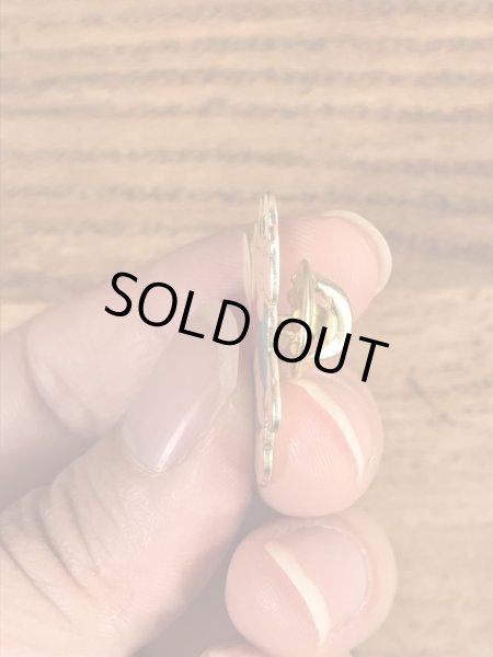 スーパーマリオのパタパタのビンテージピンバッジ