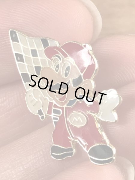 スーパーマリオブラザーズのエナメル加工のビンテージピンバッジ