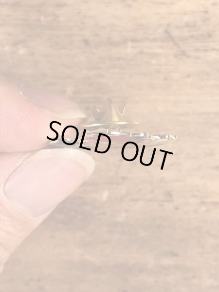 スーパーマリオの尻もちのヴィンテージピンズ