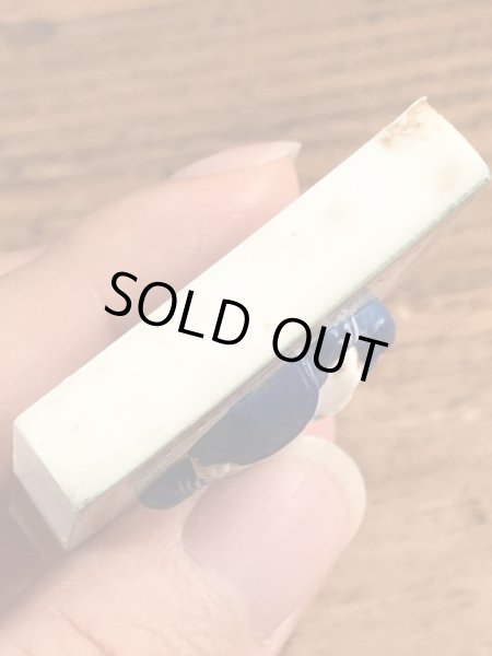 企業キャラクターのクラッカージャックのビンテージマグネット