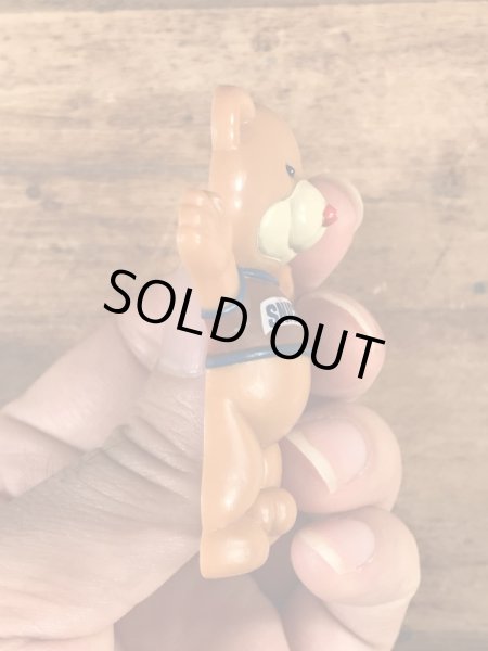 企業キャラクターのスニッカーズベアのビンテージマグネット