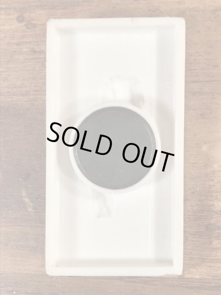 アドバタイジングキャラクターのクラッカージャックのヴィンテージマグネット