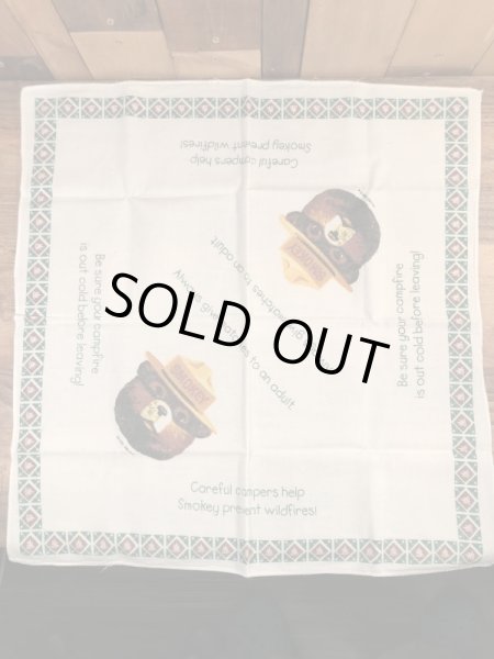 アドバタイジングキャラクターのスモーキーベアのヴィンテージバンダナ