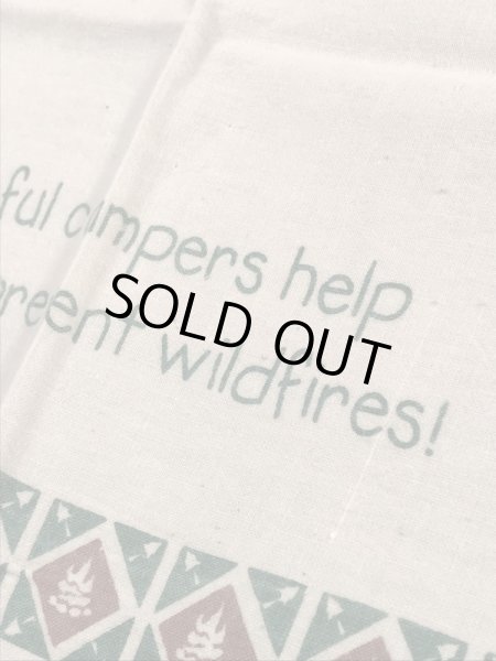 アドバタイジングキャラクターのスモーキーベアのヴィンテージバンダナ